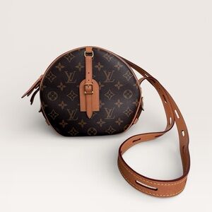 Louis Vuitton Boîte Chapeau Souple PM — Monogram Canvas Round Crossbody